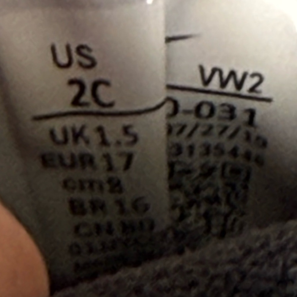 Nike Kid's Roshe One Running Shoe - Picture 5 of 5